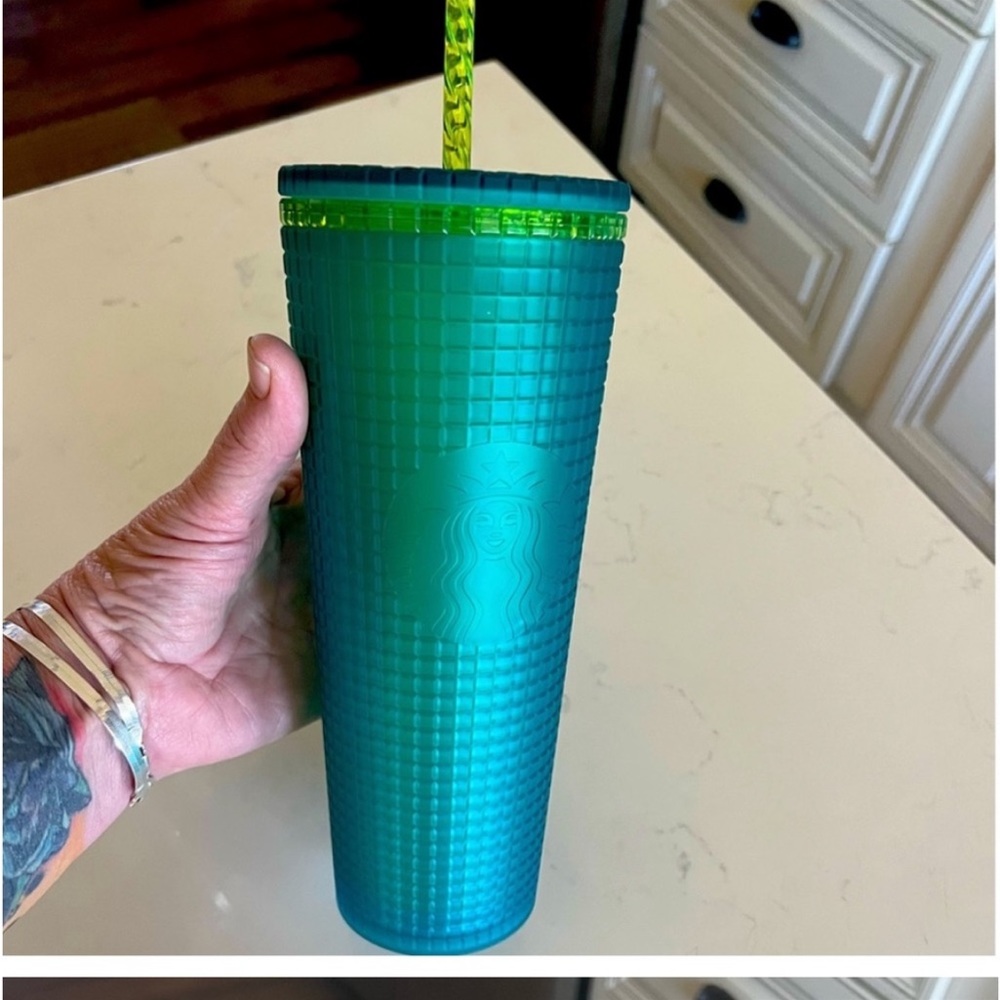 NWT MT DEW GRID COLD CUP!